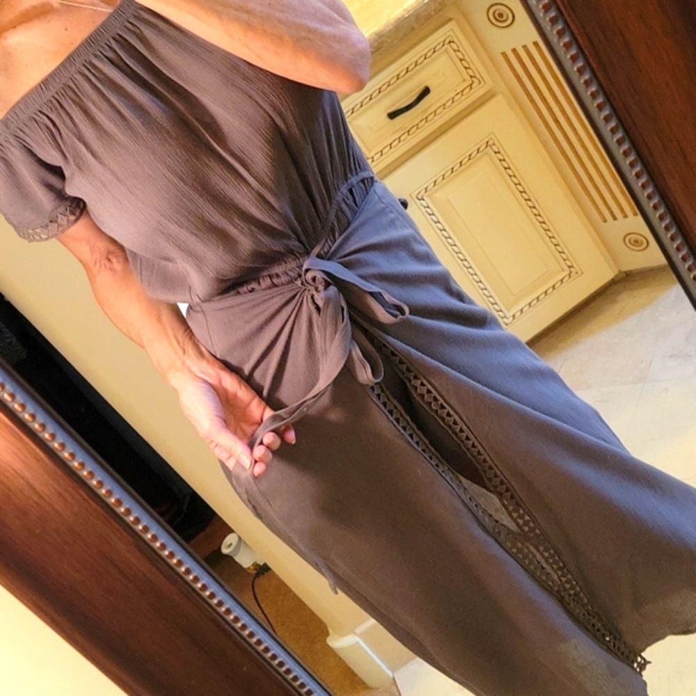 Cute & Stylish Solemnity off-shoulder midi dress with built-in shorts, S - Picture 12 of 16